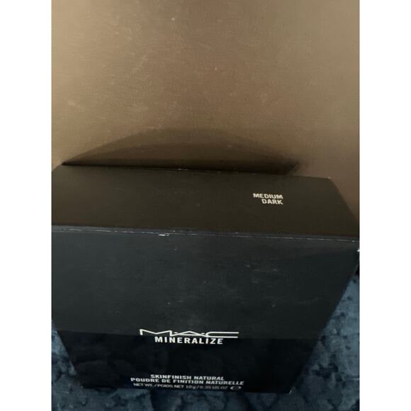 Mac Mineralize Skinfinish Natural Powder 10g - Shade: Medium Dark - Picture 4 of 6